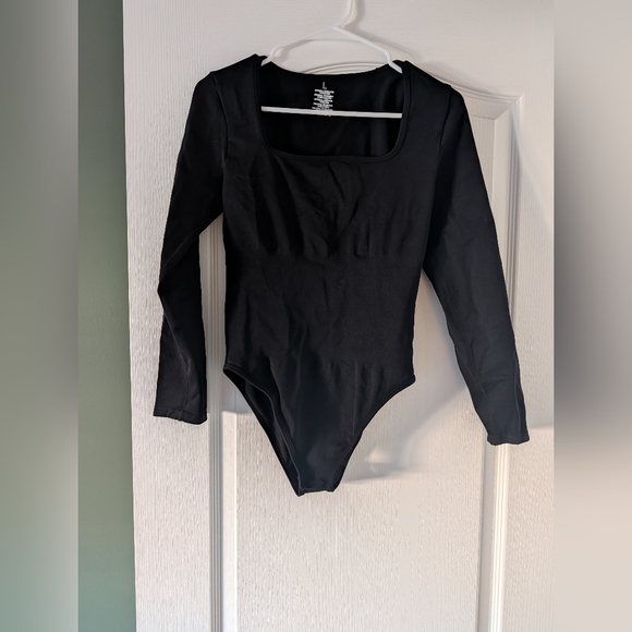 Black Long Sleeve Bodysuit - Picture 1 of 2